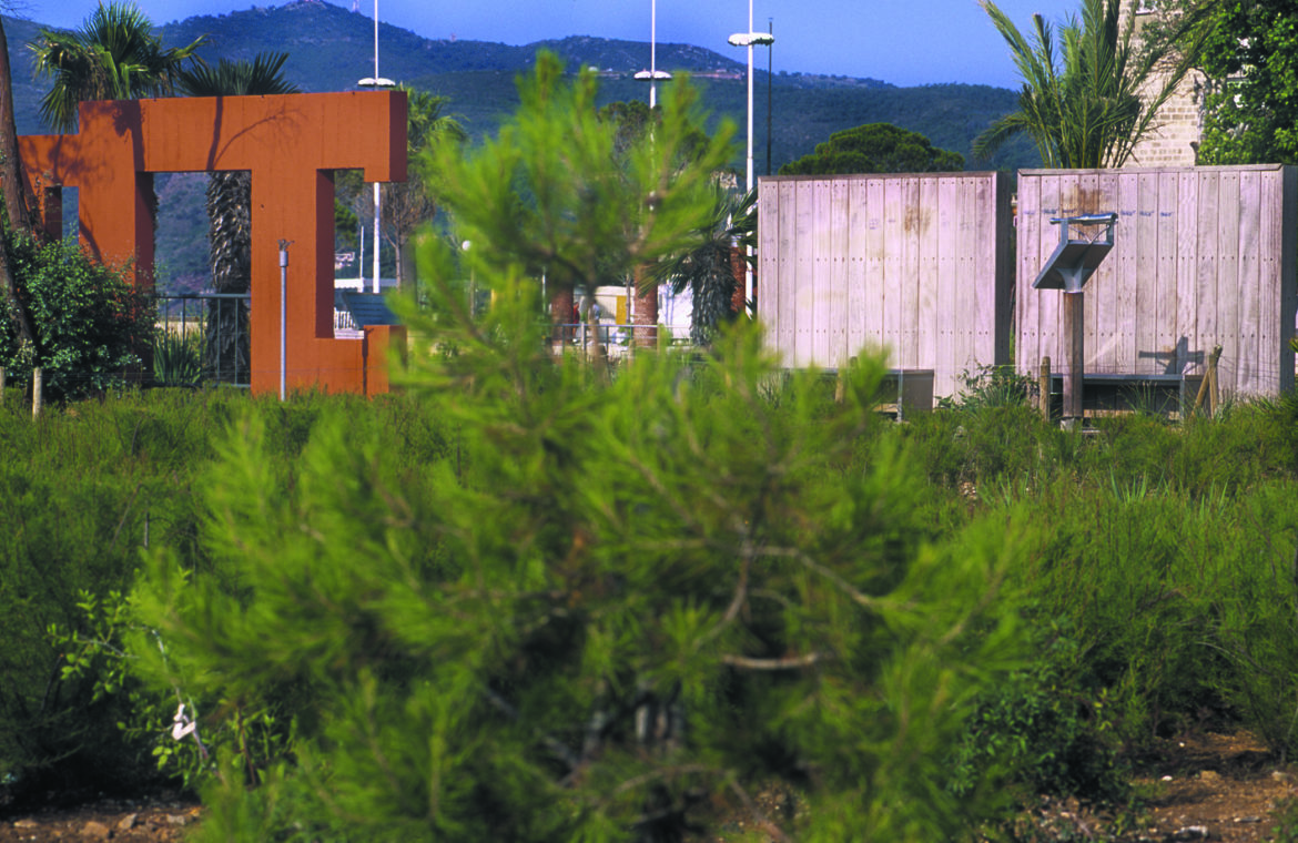 outdoor-design-isthme-sablette-parc-fernand-braudel-faragou